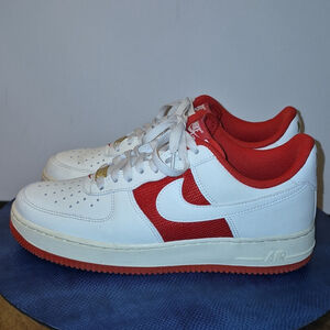 Nike Air Force '07 1 Sail/University Red AF1 Men's Basket Ball sz. 8.5 (#1715)